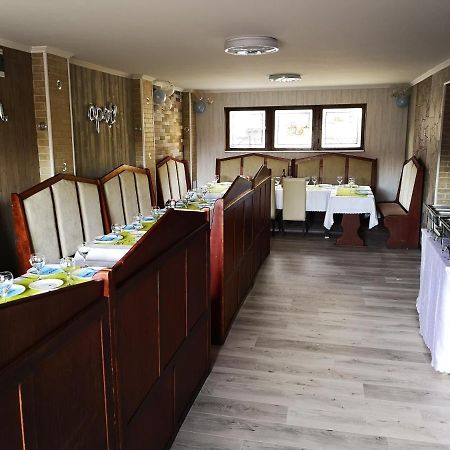 Fortuna Vendégház Kiskunhalas Exterior foto